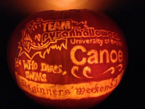 Can you make a better canoe inspired pumpkin? Credit to Eleanor Gough  <a href="/UOBcanoe/">UoB Canoe Club</a> ! SEND US YOUR PICS! #Halloween
