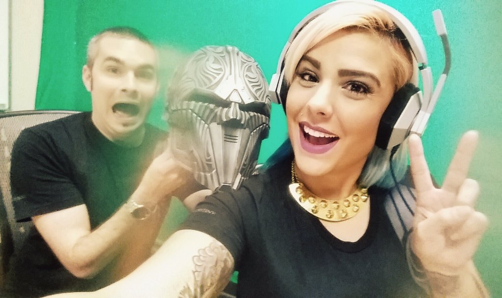 LIVE FROM @BIOWARE! Playing <a href="/SWTOR/">The Old Republic</a>:kotfe &amp; doing giveaways, come hang! Twitch.tv/zombiunicorn  rt <3