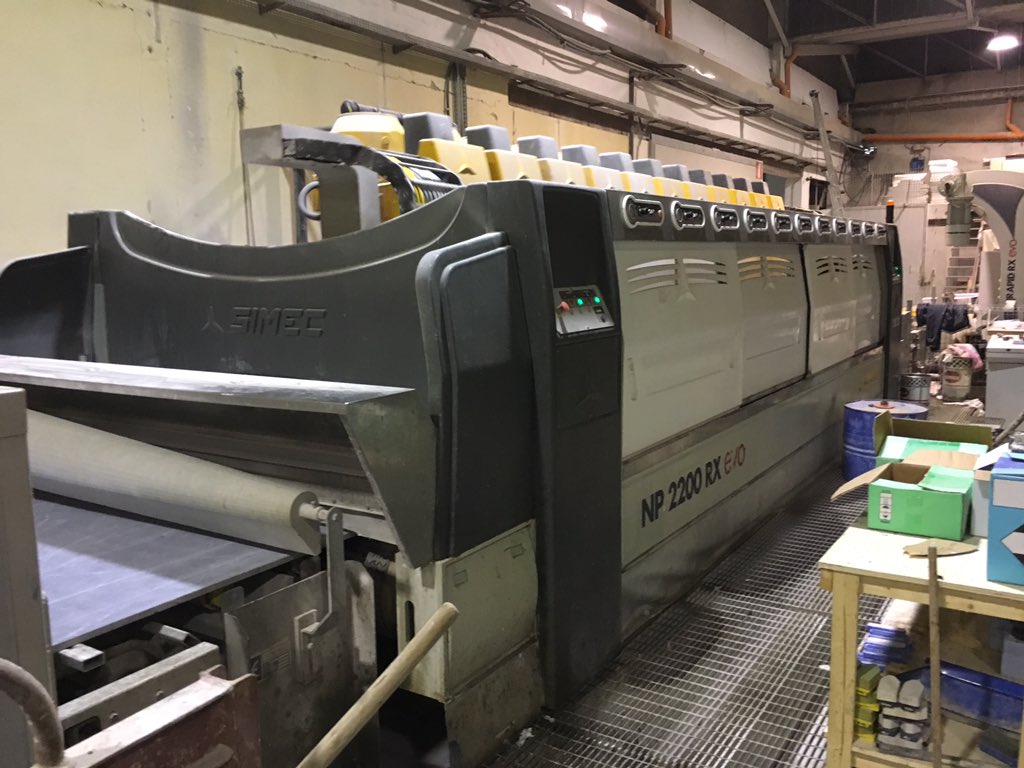SimecSpa's tweet photo. Una SIMEC NP2200RX EVO...2 anni ininterrotti di lucidatura! https://t.co/nFtpwZ7Wye