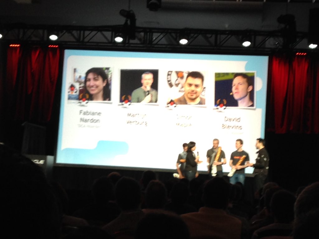 ameliaeiras's tweet image. #JavaOne2015 💜