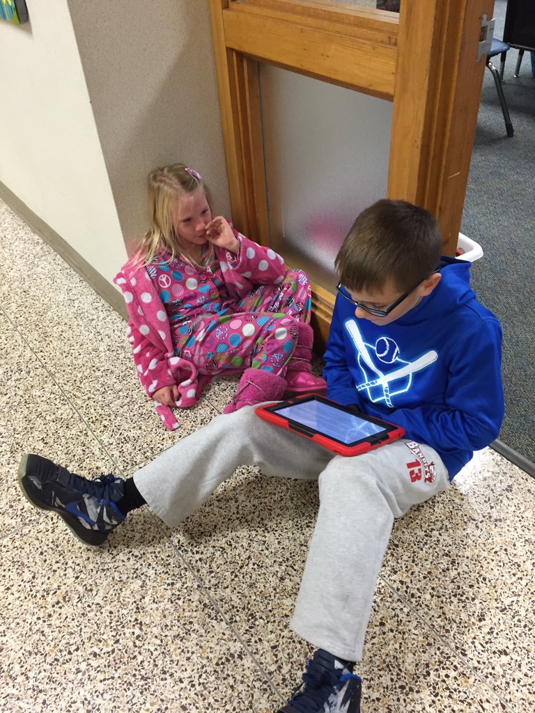 LeitnerChelsea's tweet photo. Reading to the second graders! #BHMSDRocks https://t.co/0zWrrFkFcp