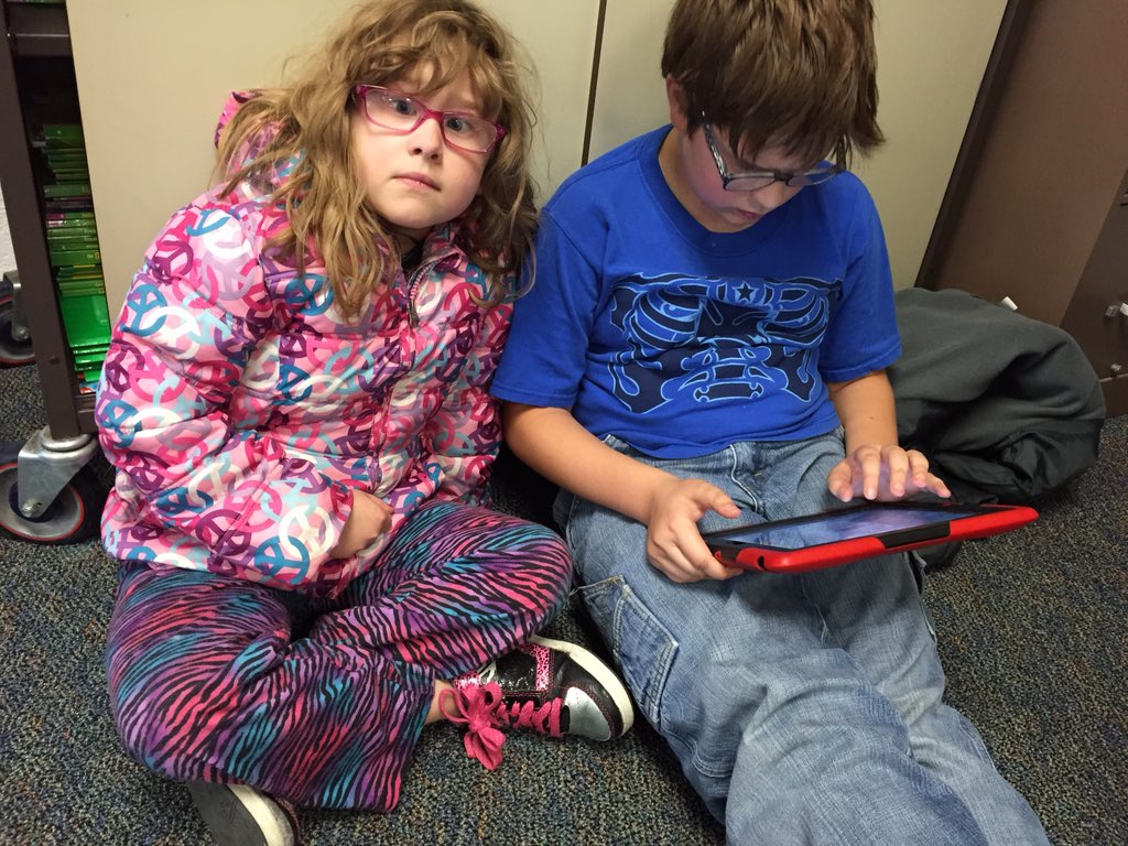 LeitnerChelsea's tweet photo. Reading with second graders! #BHMSDRocks https://t.co/BkBcCAYkV6
