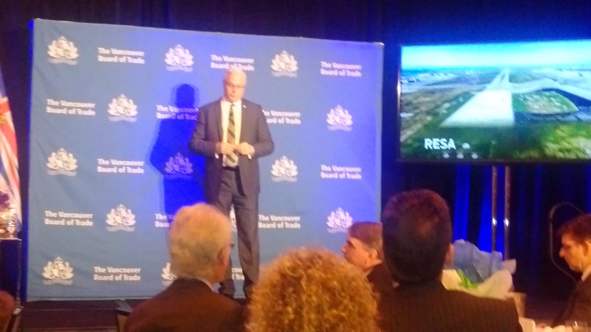 dcrawfordYVR's tweet photo. YVR is on track to handle 20,000,000 passengers by 2020 #yvrvbot https://t.co/HvFmcq1C6h