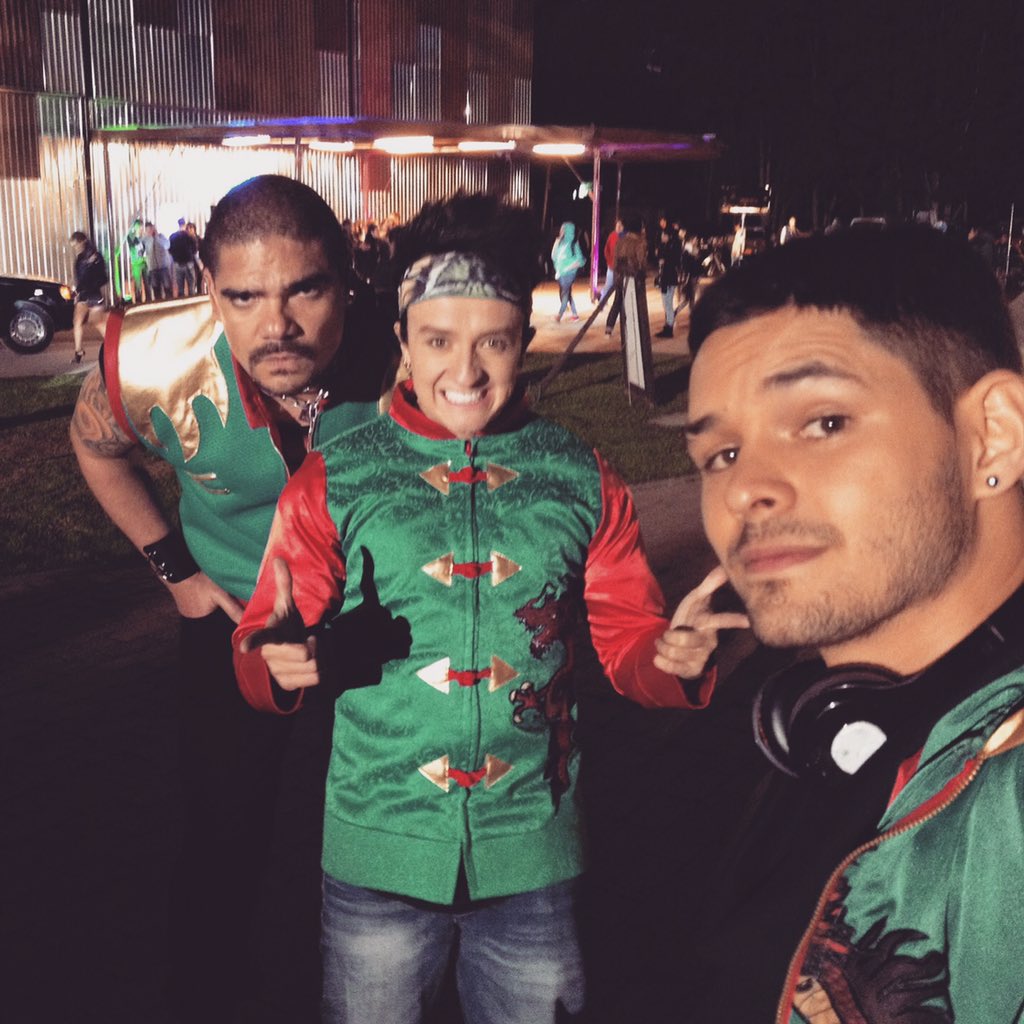 RichieAbarca's tweet photo. En unas horas estrenamos #CumbiaNinja #FueraDeFoco  los esperamos a las 22 hrs #PrimeroEnFox Disponible  en FOXPLAY https://t.co/jjMsVwLZOH