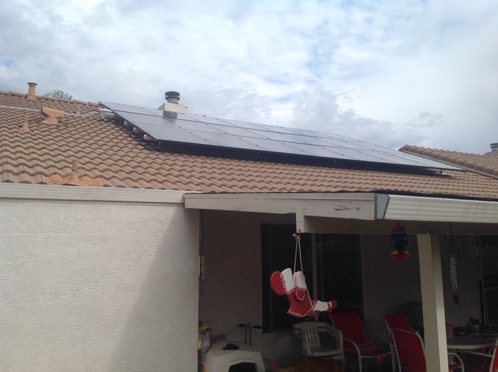 SolarNinjaMike's tweet photo. The Sanke family just got their system installed by Northern Cali's best solar install crew! #NrgHomeSolar https://t.co/gViUF46Dvt