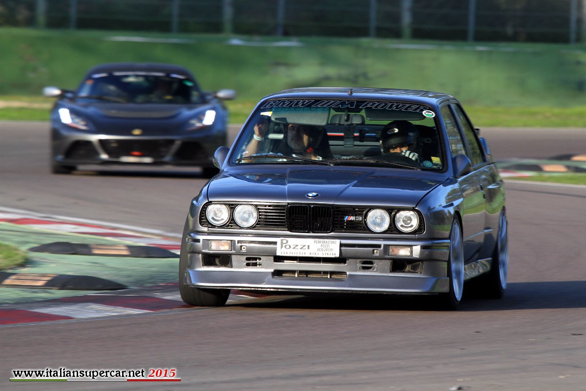 ITASuperCar's tweet photo. #bmwm3e30, old but gold.

#bmw #bmwm3 #m3e30 #bmwe30 #mpower #bmwyoungtimer #autodromodiimola #imolaracetrack https://t.co/q0J6ga7AYe