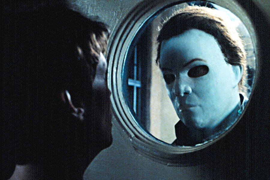 TVGuide's tweet photo. Here are all of the #Halloween marathons, movies and specials! https://t.co/4p9LSCm1PX https://t.co/8bZ5FlE7QJ