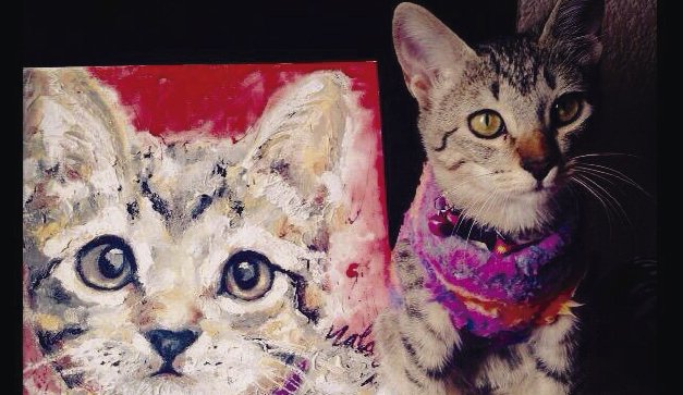 ChilangoCom's tweet photo. Ella es Linda Jácome y plasma su amor por los gatos en este arte. #NationalCatDay https://t.co/OphQiXqeln https://t.co/kWAjpWJG3i