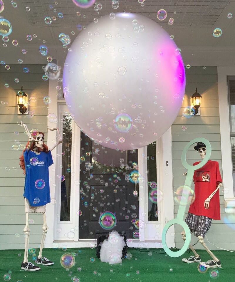 BaxterSkeletons's tweet photo. Now that's one BIG bubble! #BaxterSkeletons https://t.co/YKt5uCLYwZ