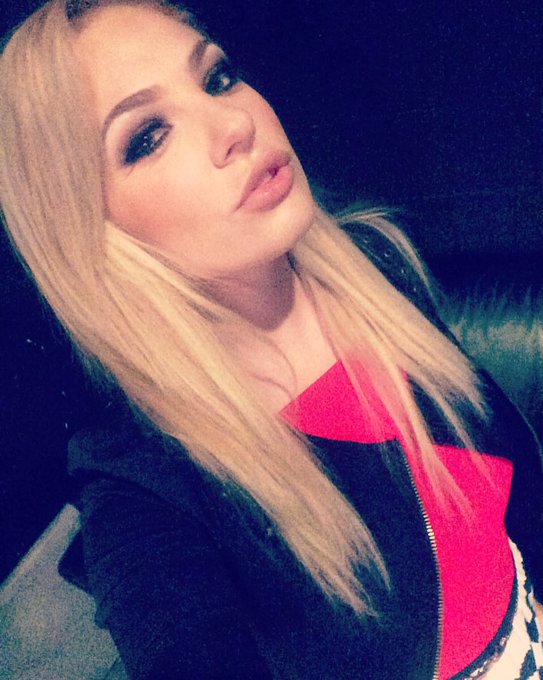 Hair and makeup were on point today for @kinkdotcom. Not so much anymore 😂 https://t.co/tpvKDp6hlP<a class="tags" href="/tag/kinkdotcom">@kinkdotcom</a>