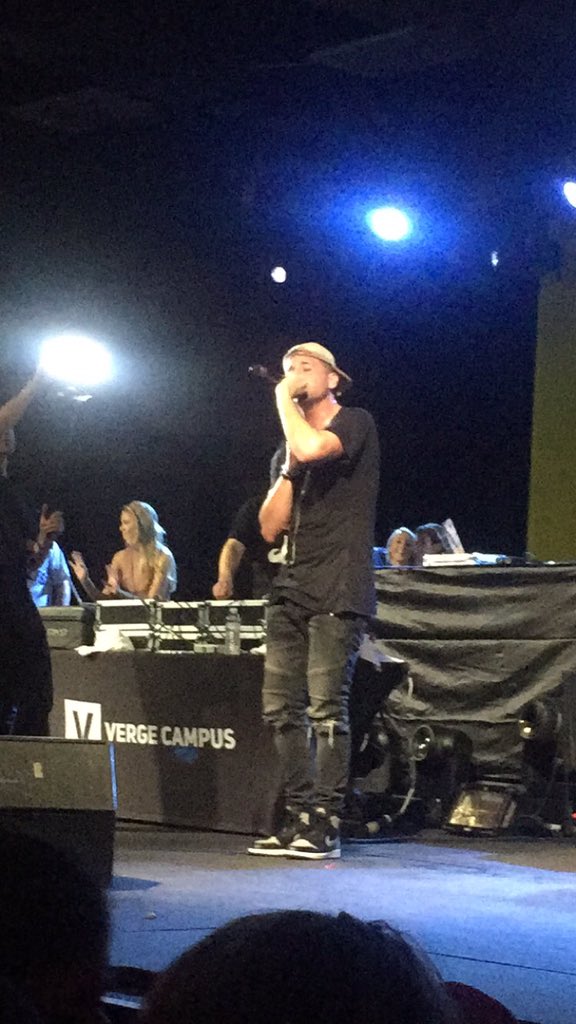 oliviaaasmithh's tweet photo. I love you @Mike_Stud 💋 #SSU #ComeGetDrunk https://t.co/7HBa1u4SPd