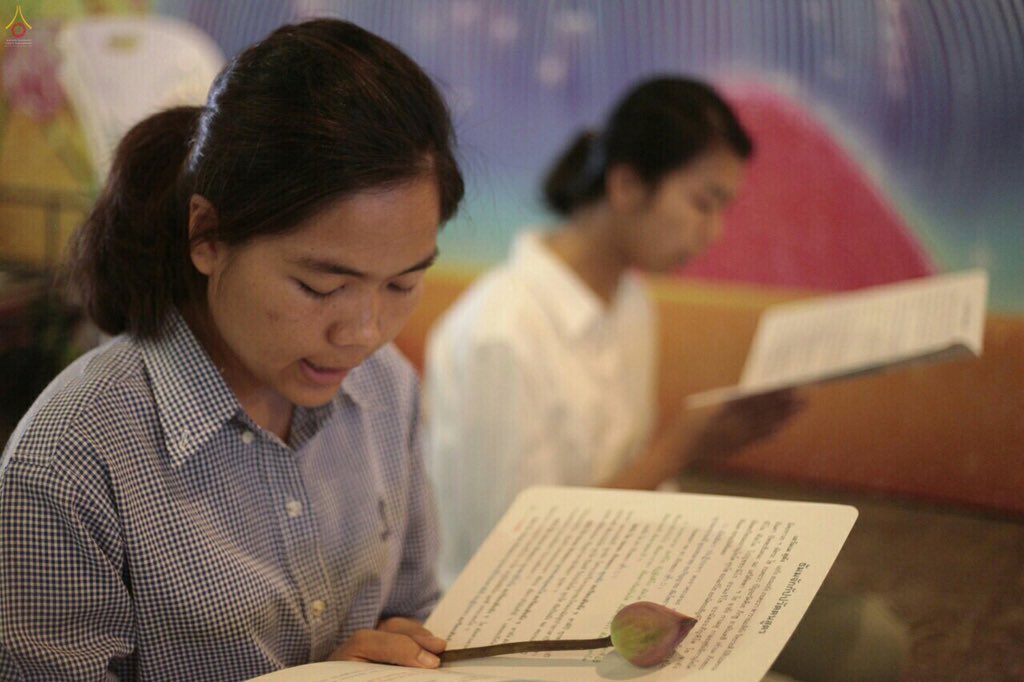 Psanitwong's tweet photo. #หลวงพ่อธัมมชโย สอนให้รักพระพุทธศาสนา สวดมนต์ให้ #ภาคใต้ ทุกคืน #prayforsouth #PrayforYala #ยะลา https://t.co/vp2osot5eZ