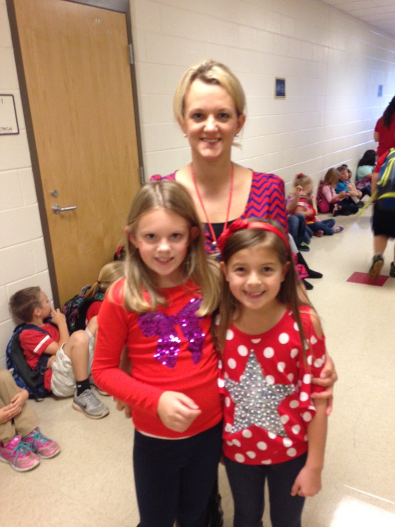Ivers1127's tweet photo. Red Ribbon Week #clarkcreekSTEM https://t.co/gvA6c4uIDm