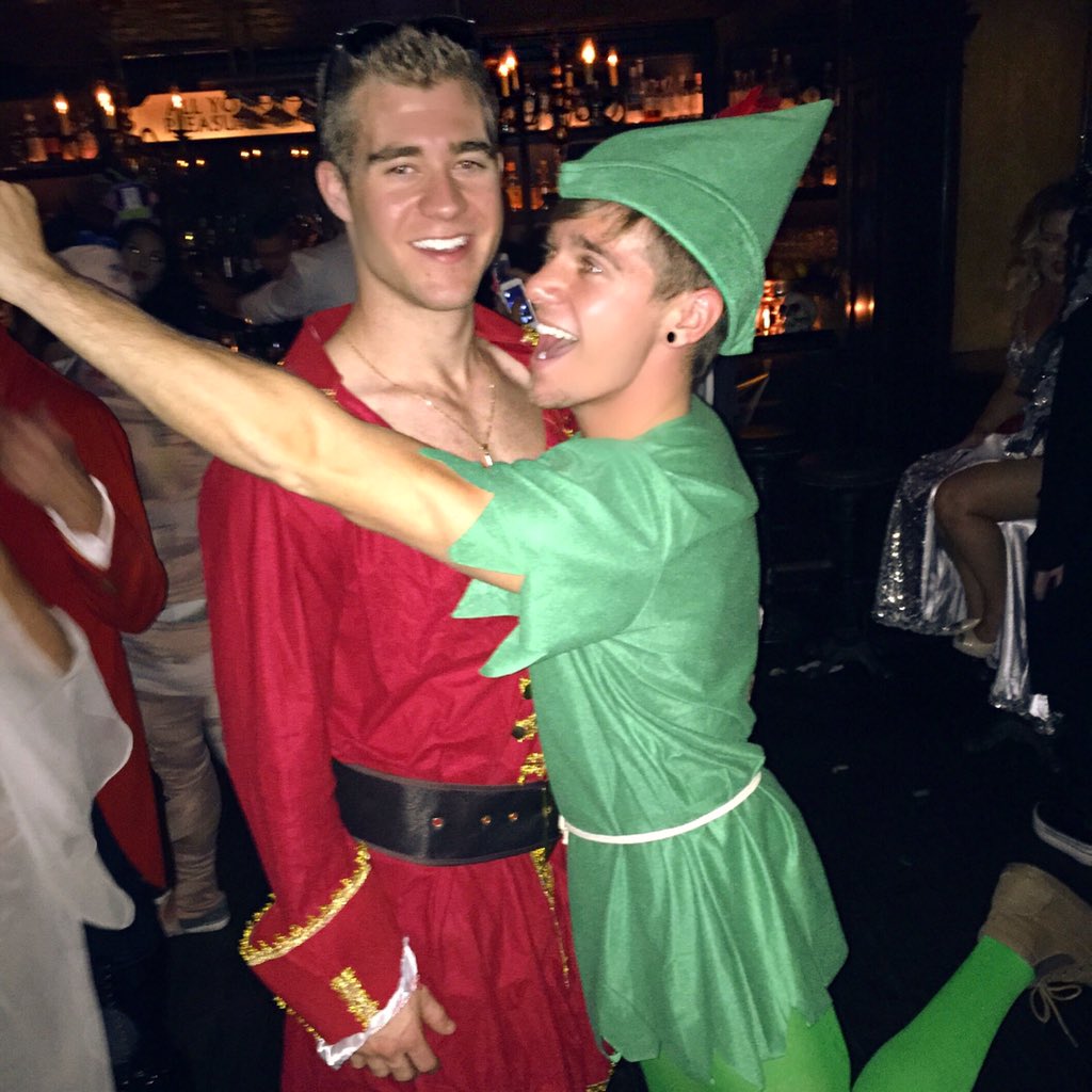 PK514's tweet photo. #TBT to Halloween last year. Guess what we're being this year! 👻🎃 If this gets 100 RT's, I'll tell all! Hint: BF4L's https://t.co/2iMyFt4xoD