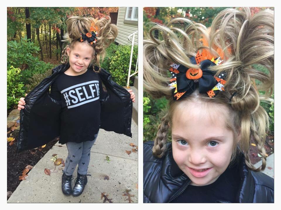 KaylasCourt's tweet photo. Crazy hair day during school's spirit week may be my favorite day of the year! #crazyhairday #RockinIt #DSAM2015 https://t.co/y5VDUSqLcq