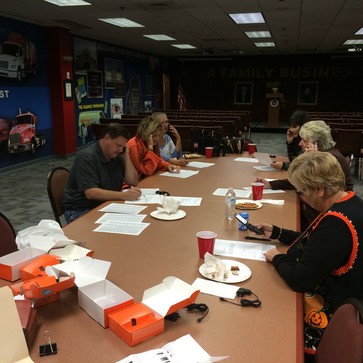 sheriffbono's tweet photo. Thanks to the volunteers who helped at my phone bank this evening - just under 5 more days to victory! https://t.co/tt96lpPGgG