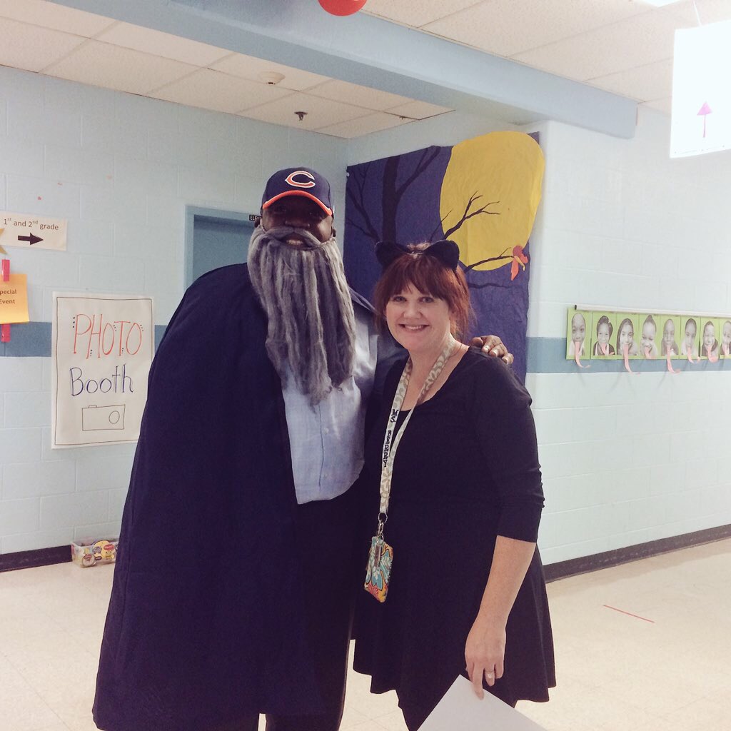 GlennEOS's tweet image. Our principal and librarian dressed up for the Monster Literacy Night. @GlennEOSLibrary