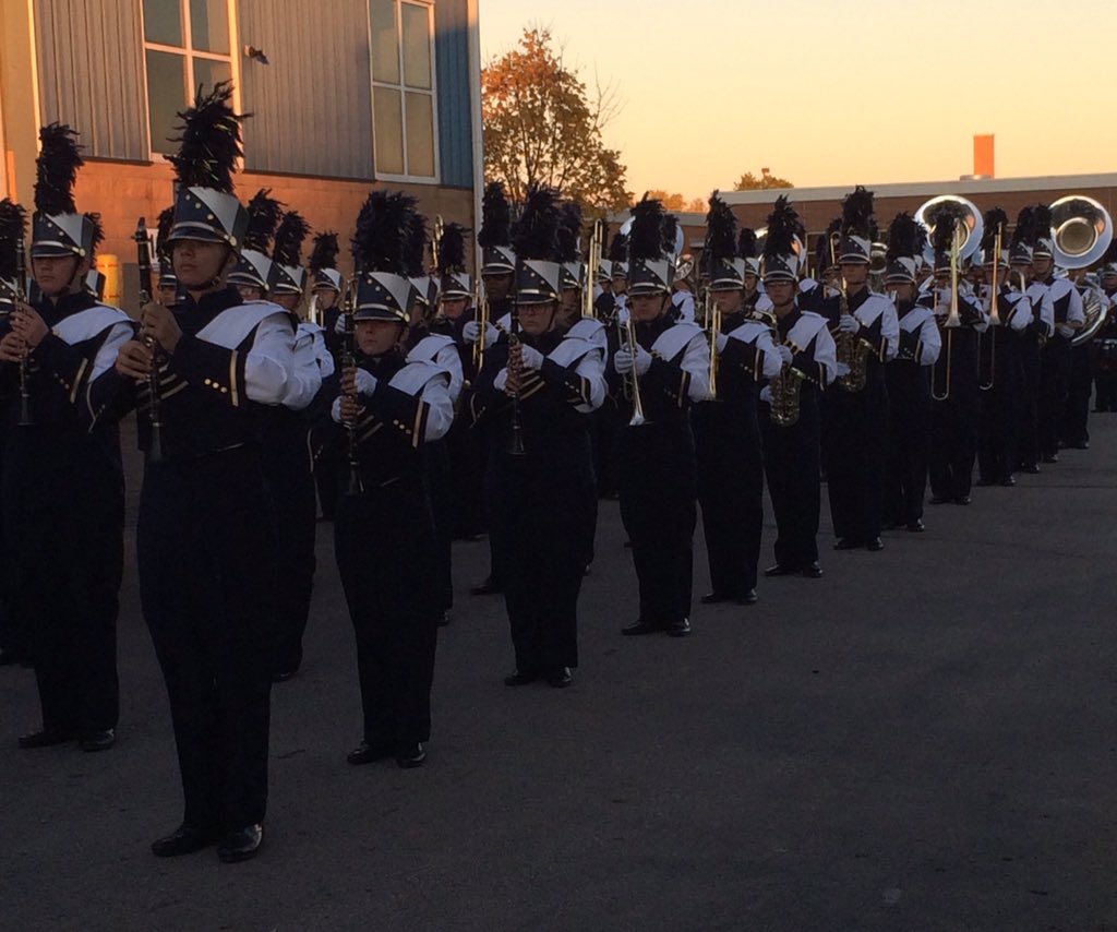 thegoldensound's tweet photo. #GoldenSound2K15 #EarnIt #GauntletsForAll #EveryoneIsASuperheroNow https://t.co/YFTLjo9ERj