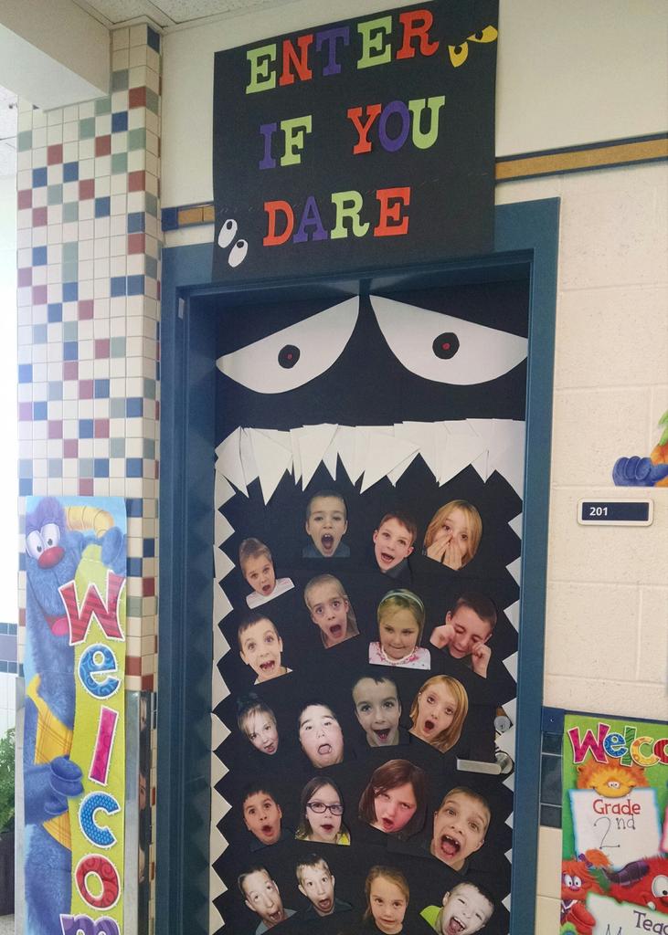 MsACLane's tweet photo. Fall doors at MPS!
#mdlx2gr8 https://t.co/abHzqKnPDC