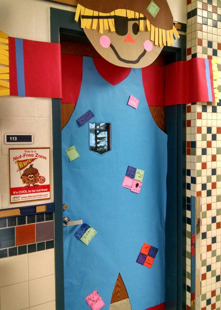 MsACLane's tweet photo. Fall doors at MPS!
#mdlx2gr8 https://t.co/ueQoEzxCiR