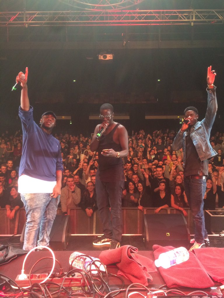 SPRINOIR's tweet photo. Merci Reims pour ce Fuegoooo 🔥🔥🔥
Demain Cléon c'est votre tour!
#SombreTour
#EnTourneeDansTaVille
#PrendTaPlace https://t.co/GSctoMYPJ7