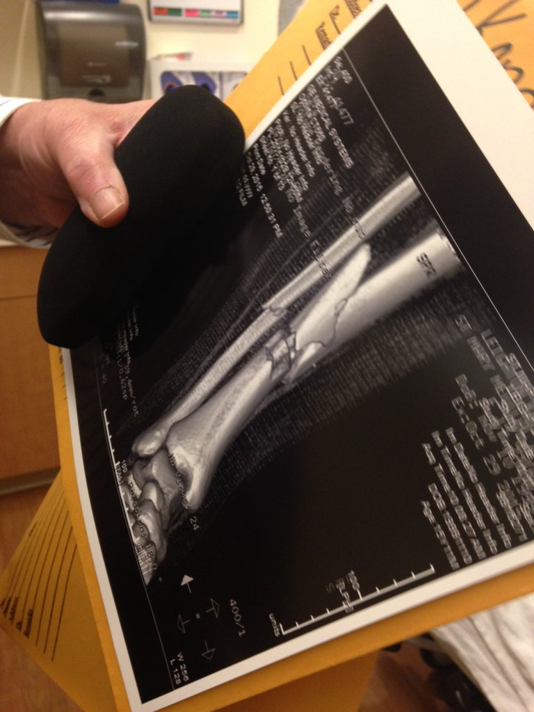 cemeteryfIowers's tweet image. @realfriendsband @donnylumpkins I meant to say in a size medium.