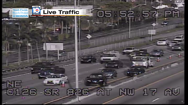 Crash on SR-826 WB at NW 17th Ave. Left lane blocked #traffic #miami @JeniseFernandez https://t.co/OUds1GMyEV