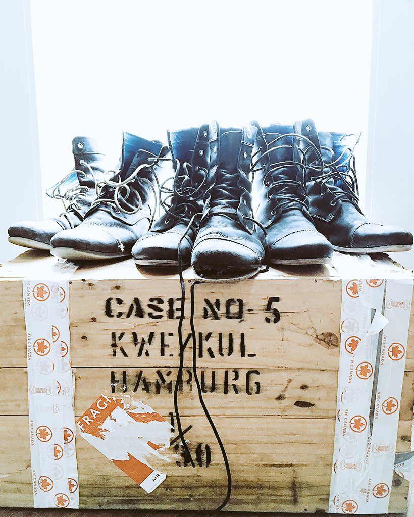 3 yrs on The Deadcoast = ruining 3 pairs of boots, 2 albums, 1 novel, &amp; 1 mural. Done. back w something new soon...