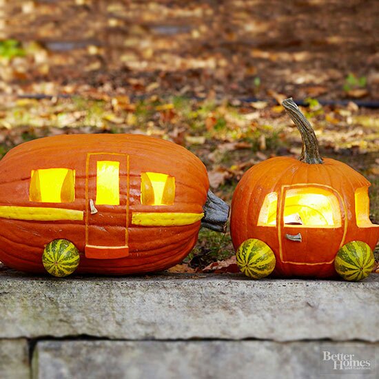 RvSmartly's tweet photo. A perfect combo of #camping and #pumpkins! https://t.co/mhjRdrdtmS https://t.co/dgjFEhP6Ly