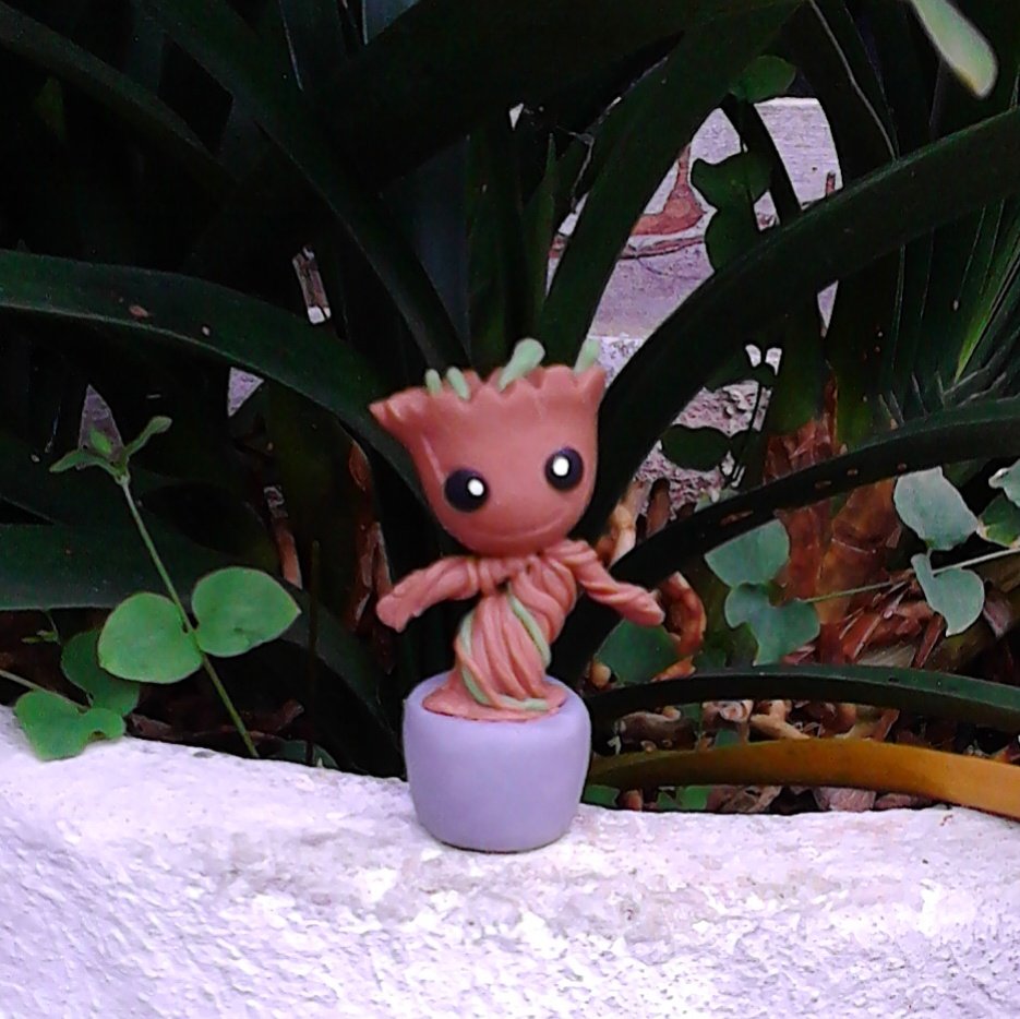 LussianAbril's tweet photo. Baby Groot en masa flexible #LussiLu https://t.co/Apu4xCbWwh