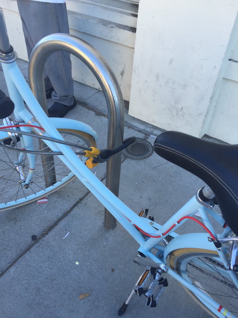SFPDBikeTheft's tweet photo. The poll is definitely safe! @PUBLICBikes https://t.co/EYvqOJ9qxa