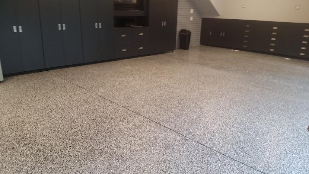 ConceptsInConcr's tweet image. Another beautiful epoxy coated garage floor #epoxy #epoxypirates