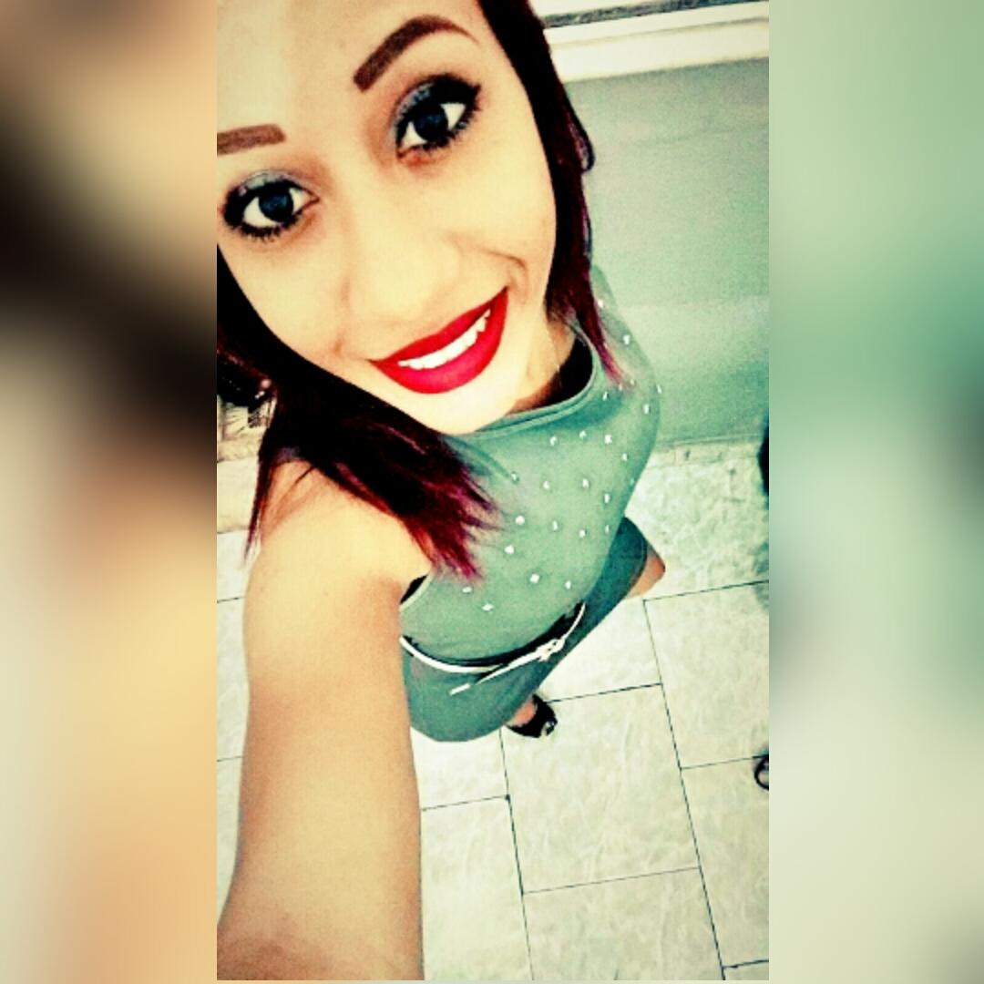 luua_lopesss's tweet photo. Ela é uma mulher menina ..#love #linda #LikeAGirl #likeforfolow #likemikes #segue #sigodevolta #instafofa https://t.co/Q1msV9ZxWN