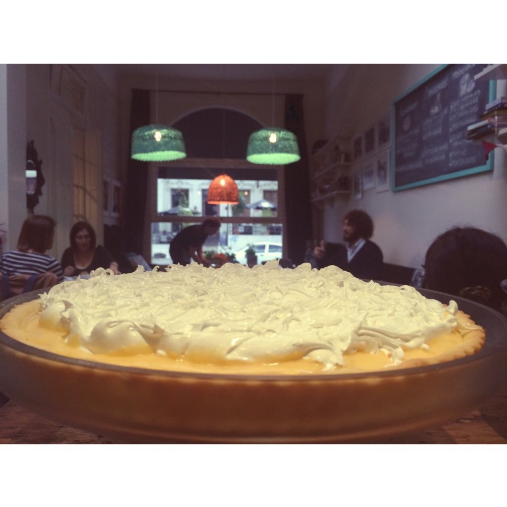 AdolfoCafe's tweet photo. Lemon Pie https://t.co/qE7l9xBYGb