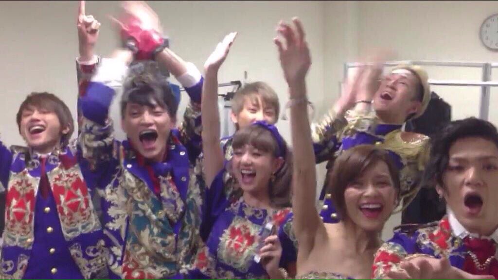 AAA91254228's tweet photo. [AAAテレビ情報]
11/19  19:00~
「ベストヒット歌謡祭2015」

AAAの出演が決定いたしました✨

#AAA好きな人RT https://t.co/lUVclrCyOw