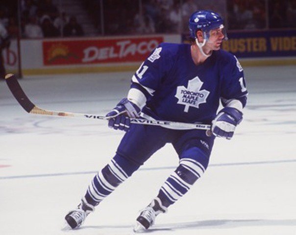 Remessage to wish former Leaf and 700-goal scorer Mike Gartner a Happy Birthday today.  
