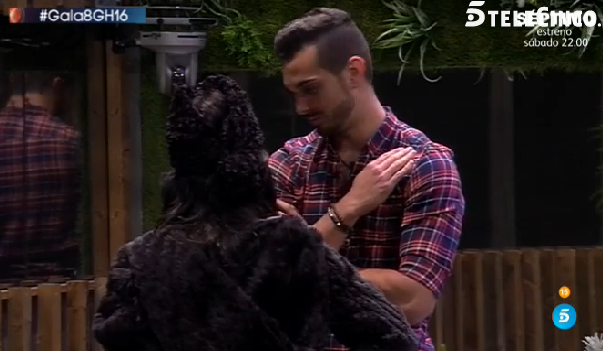 GHmomentazos's tweet photo. #Gala8GH16 "No estoy enamorado de Raquel y con Sofía me llevo bien" https://t.co/XxKwmK9XcI https://t.co/wwsOsmG5C0