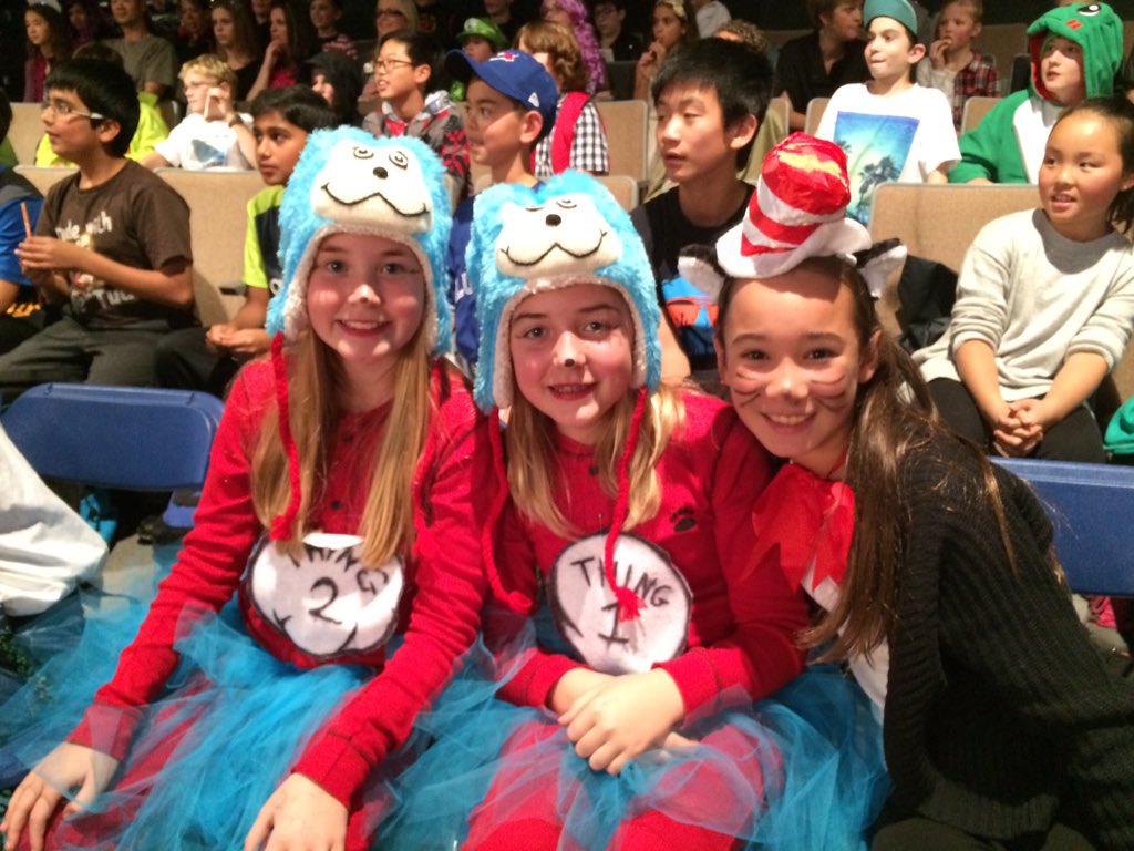 someassemblytv's tweet photo. Everyone is looking pretty cool tonight! Getting ready for #halloween at #SomeAssemblyLive https://t.co/azlJmc7aGK