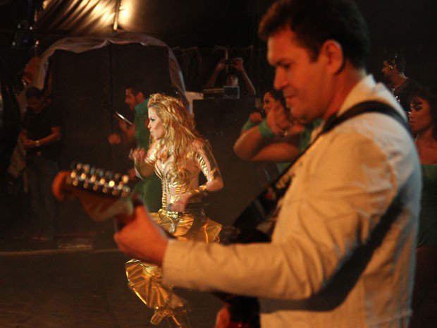 g1's tweet photo. Joelma e Chimbinha marcam data para assinar o divórcio https://t.co/n6RsyboVTW #G1 https://t.co/96oq10txts