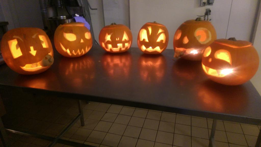 ChefDmajecki's tweet photo. Ready for Halloween👻💀👿👹☺ https://t.co/ZS37WixwPr