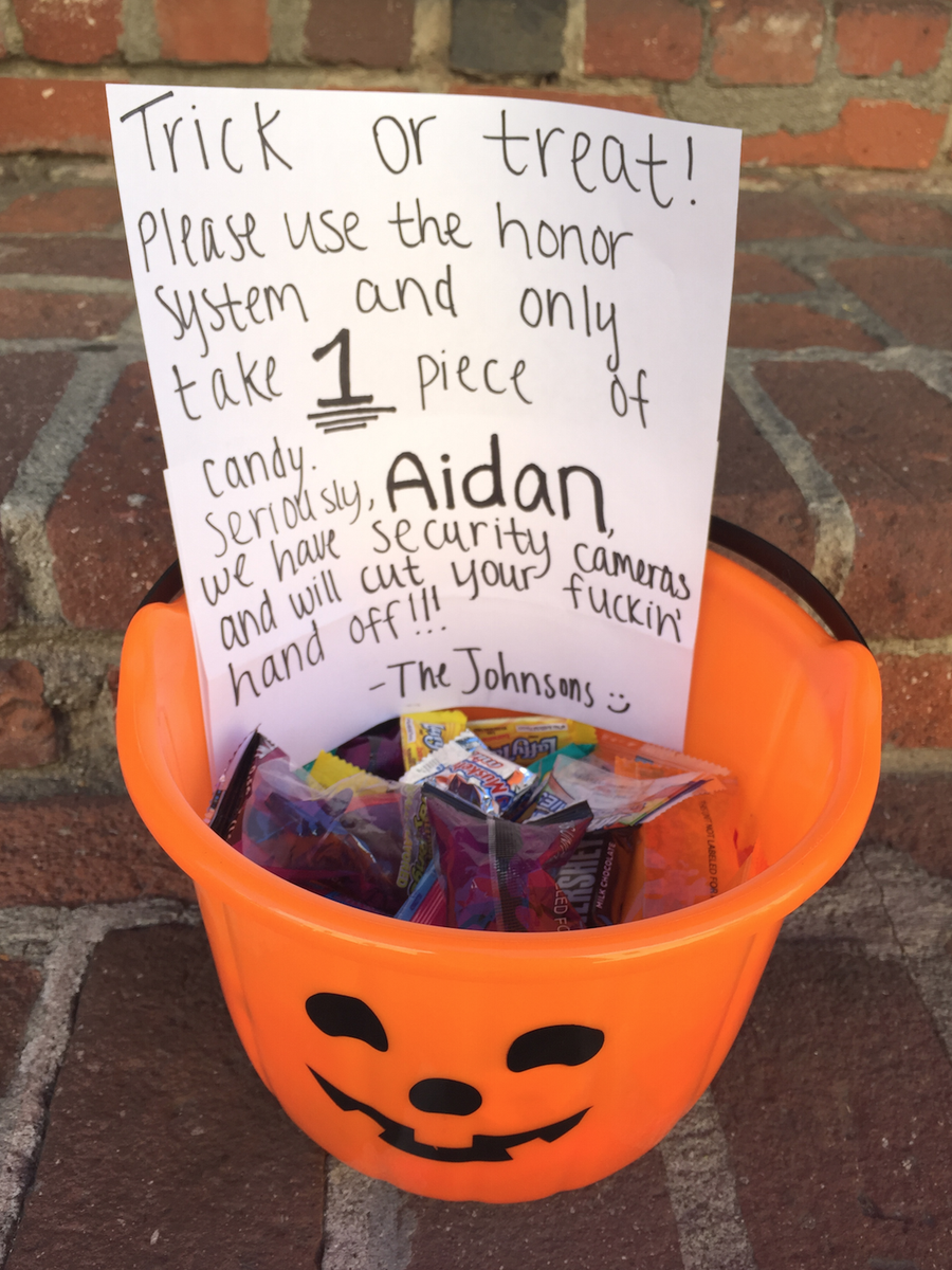 funnyordie's tweet photo. You might not get kids to use the honor system, but at least you can scare the shit out of the ones named Aidan. 👻🎃 https://t.co/Qpqwvpo3YE