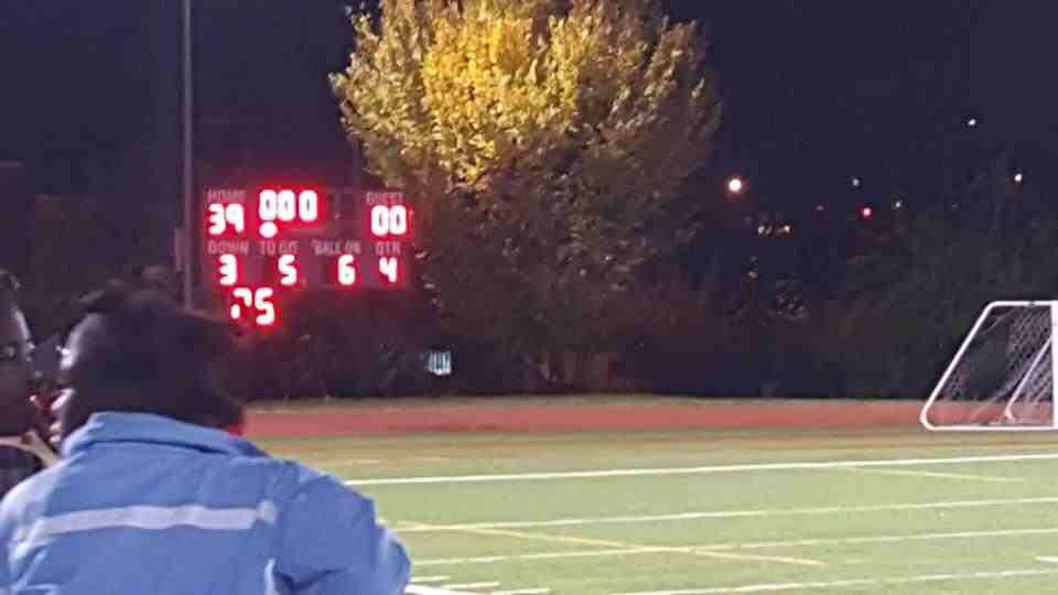 CharlesHartMS's tweet image. @HartJetsFB is still undefeated great job Jets!! Big Win over Hardy