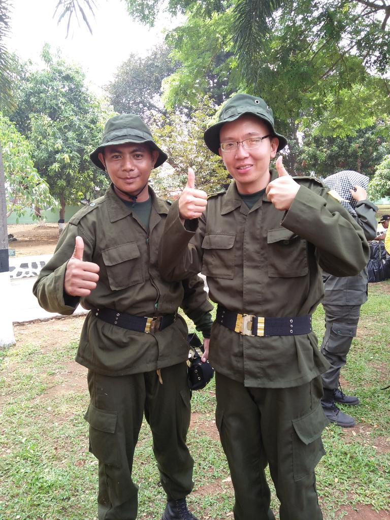 Kegiatan <a href="/Nusantara_Sehat/">Nusantara Sehat</a>  Day 4, Latihan Fisik : Simulasi Turun Tebing #latepost #ridamjaya