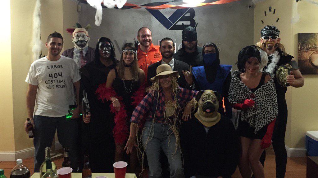 VastBridges's tweet photo. Halloween Bash tonight #vastbridges https://t.co/IZCiEtGaXW