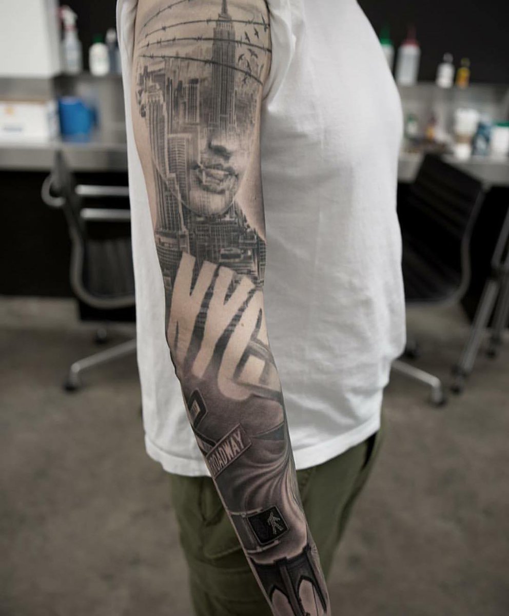 TheDailyTattoos's tweet photo. Artist: BangBangNYC https://t.co/iyXdLDV17O