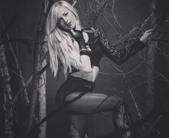 HapAppChicago's tweet photo. #ThursdayThreads top trending post goes to @daniellemoinet for these spooky #WWE vibes!✨🔮 Found @itshapapp #Chicago! https://t.co/MKyszkFT6O