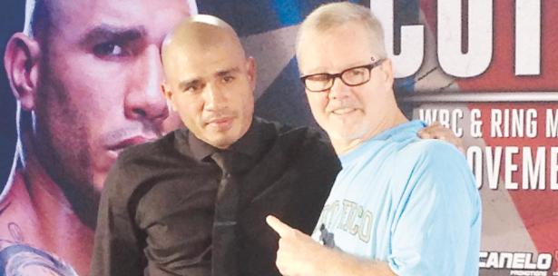 primerahora's tweet photo. .@RealMiguelCotto festeja su #cumpleaños https://t.co/p8Tvi5WlJD https://t.co/QCAttIcW3M