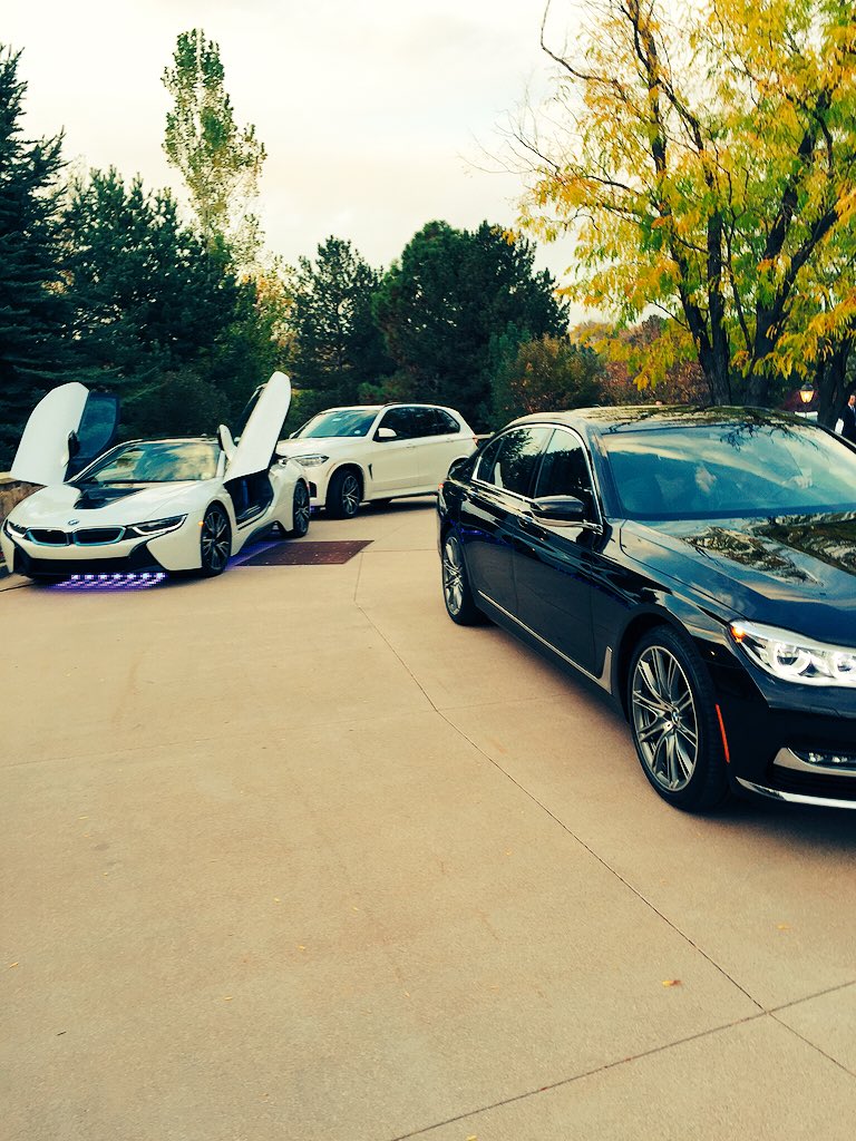 LIVSIR's tweet photo. @schompbmw, thanks for introducing us to the #2016BMW7series. We give it a 10. #thelifeyoulove #ShompLife https://t.co/AkSHoNBGSM