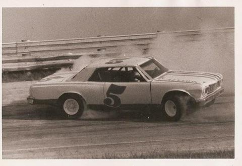 gracietrotter11's tweet photo. #tbt my grandpa Tracy Trotter #racing #tracklife #motorsport #throwbackracing #nascar #win #Texas #cars #speed #dig https://t.co/VuPLqwHMau