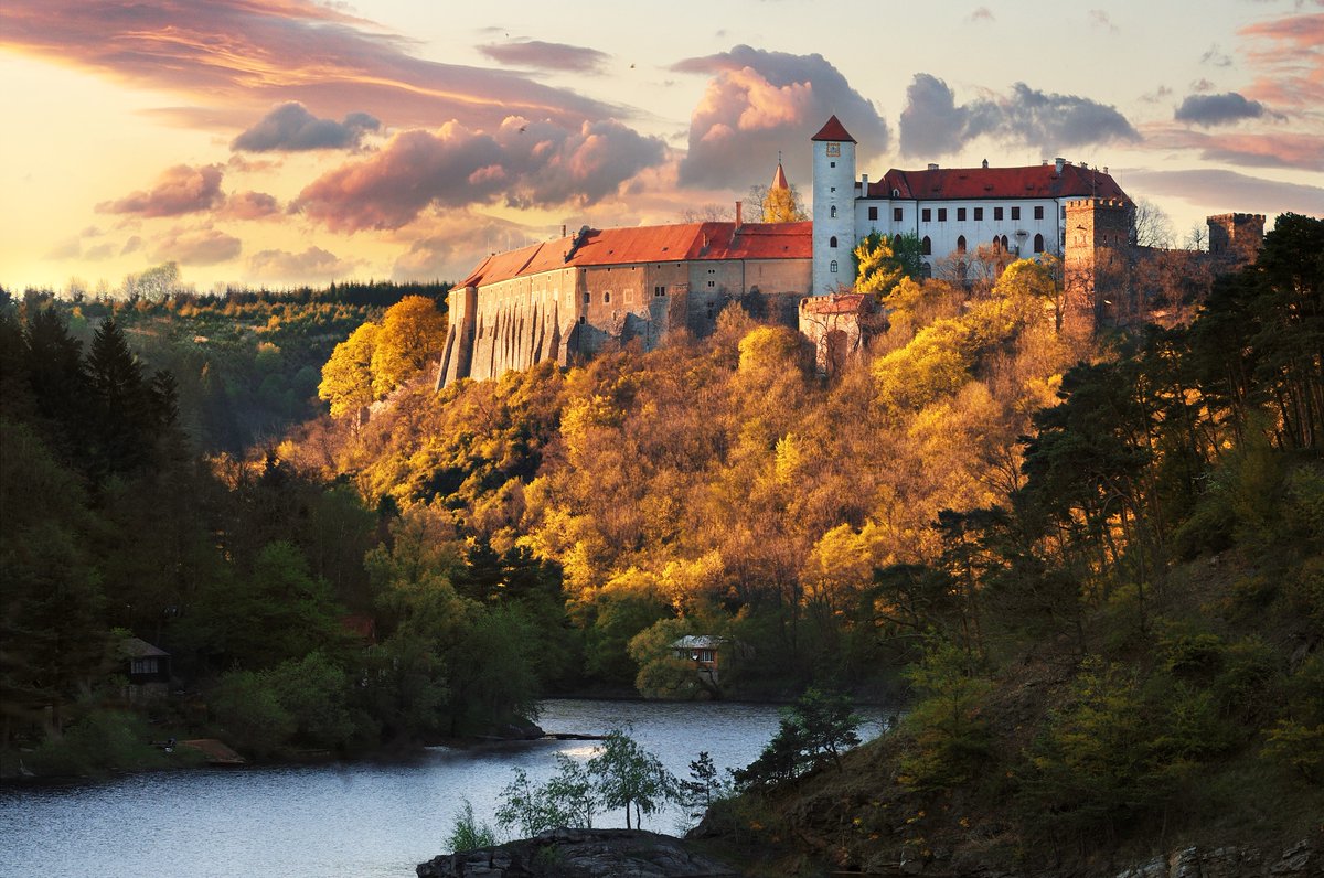 JustaPack's tweet photo. Far more to the Czech Republic than just Prague.  Bitov #Castle https://t.co/Av2ZEpq1Zr

@CzechTourism #travel https://t.co/wr1LdqNhEp